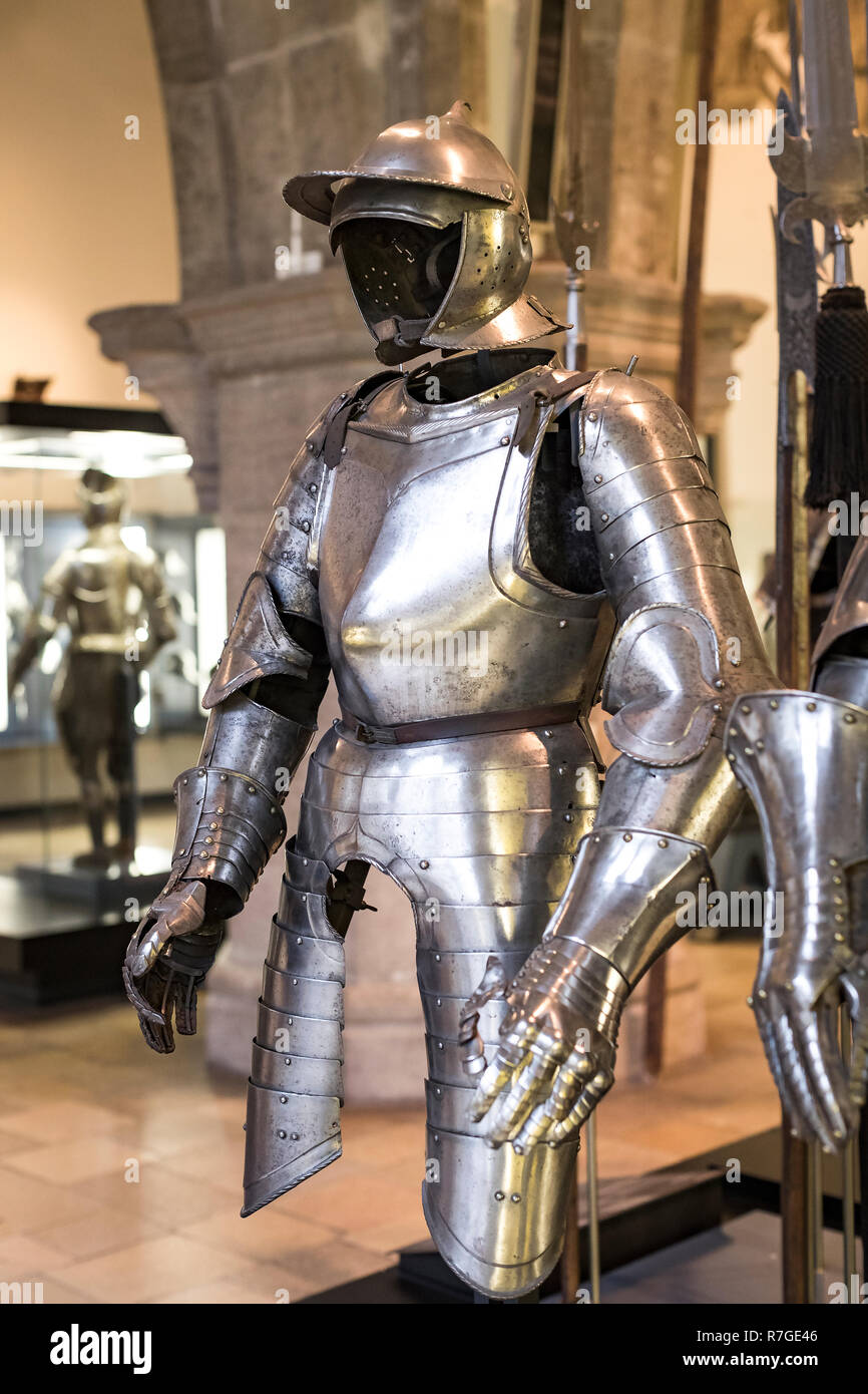 MUNICH, GERMANY - NOVEMBER 27, 2018 : The exposition of medieval armor and  knight knights presented in the Bavarian National Museum in Munich Stock  Photo - Alamy