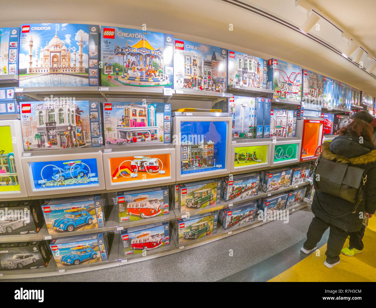 Bologna, Italy - December 6, 2018: opening shopping at famous Lego toys  store of Bologna. Store full of exclusive Lego boxes Stock Photo - Alamy