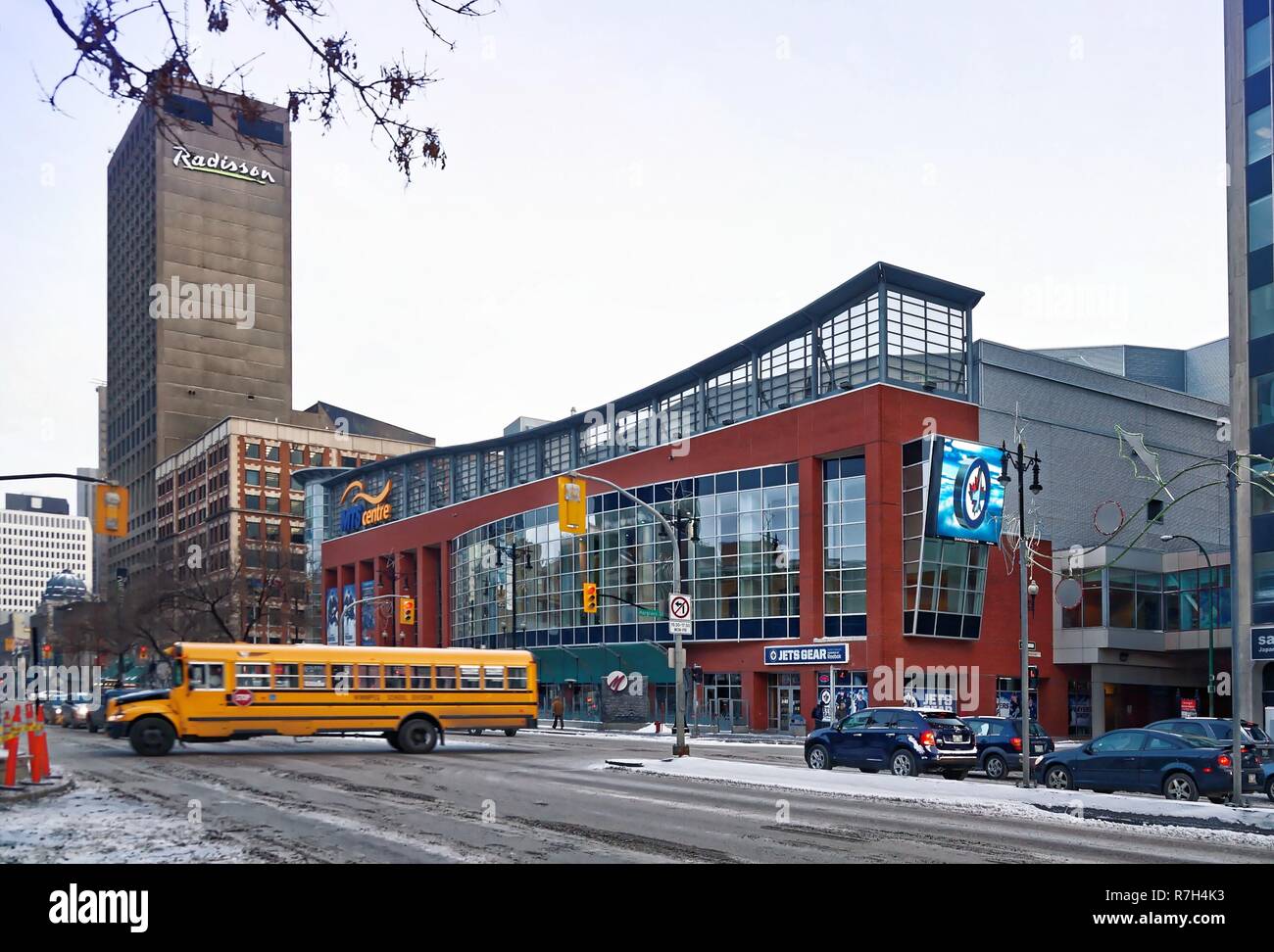 Winnipeg, Manitoba, Canada - 2014 11 18: Winter view across Portage avenue on MTS Centre arena. The indoor arena in downtown Winnipeg that now is call Stock Photo