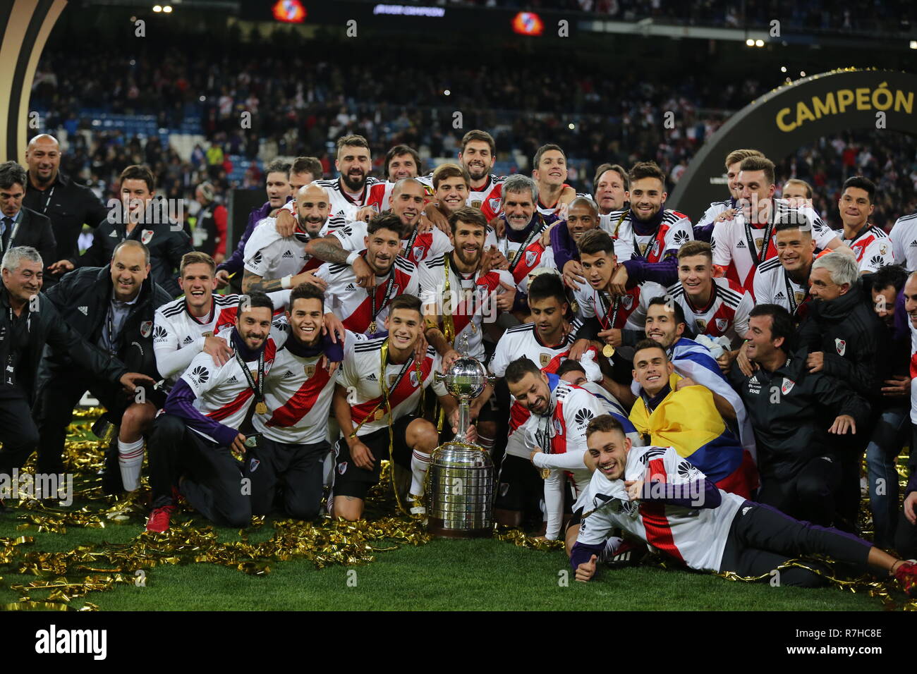 Madrid, Spain. 09th Dec, 2018. Football: Copa Libertadores, Final, River Plate - Boca Juniors in the Santiago Bernabeu stadium. The players of River Plate cheer after winning the game with the trophy. Credit: Cezaro de Luca/dpa/Alamy Live News Stock Photo