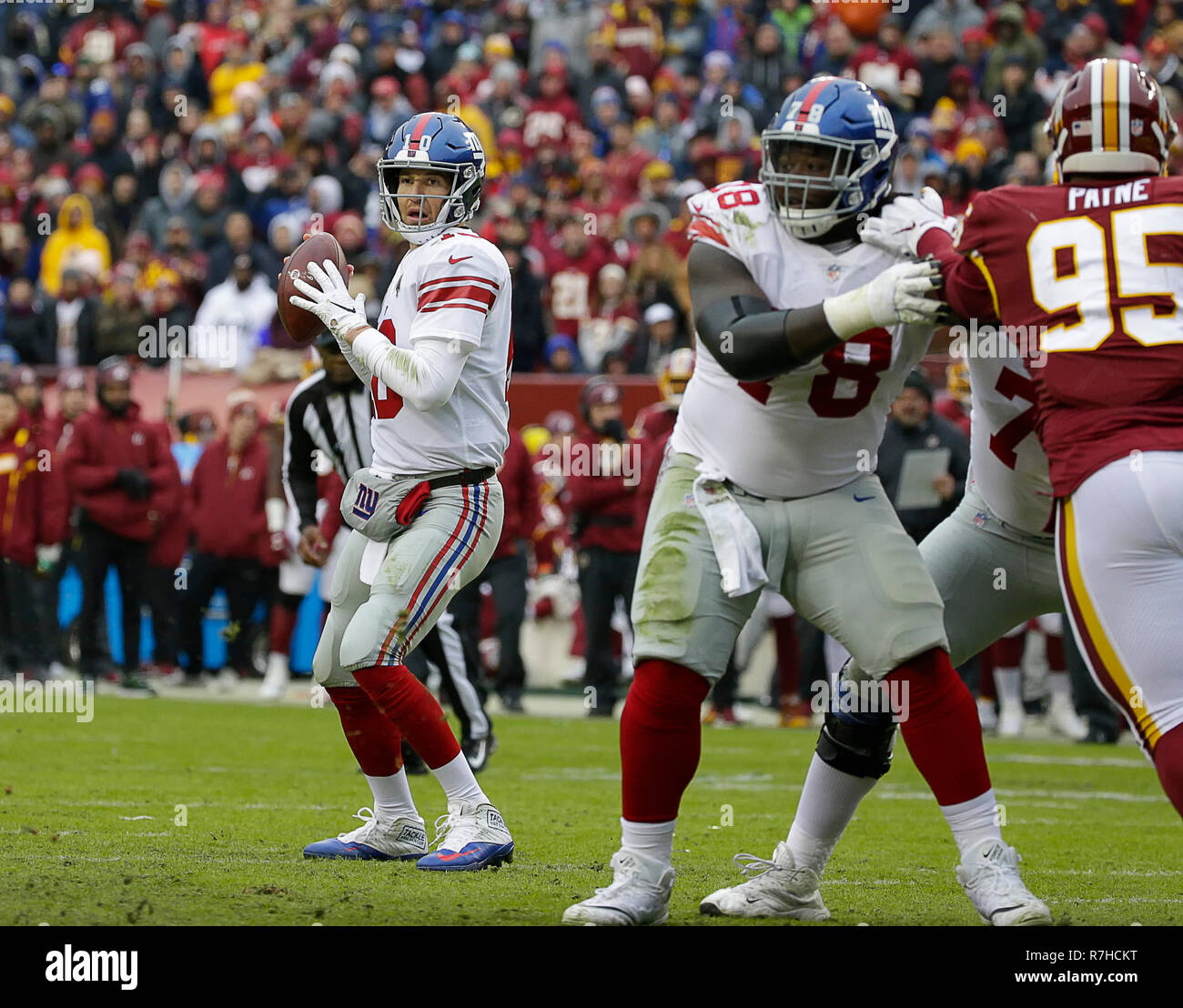 Ny giants football game eli manning hi-res stock photography and images -  Alamy