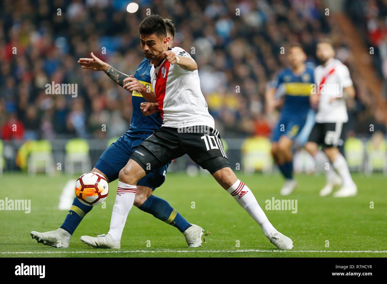 Madrid, Spain. 9th Dec, 2018. Gonzalo Nicolas Martinez of Boca Juniors in action during the second leg match between River Plate and Boca Juniors as part of the Finals of Copa CONMEBOL Libertadores 2018 at Estadio Santiago Bernabeu in Madrid.River Plate won the title of Copa Libertadores 2018 by beating Boca Juniors. Credit: Manu Reino/SOPA Images/ZUMA Wire/Alamy Live News Stock Photo
