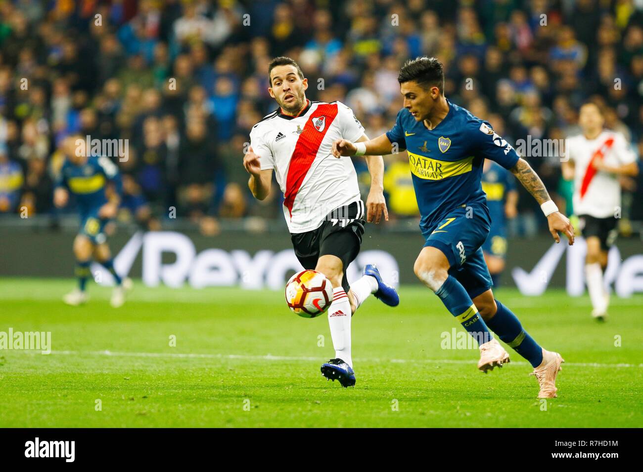 Madrid, Spain. 9th Dec, 2018. Cristian David Pavon (Boca Juniors) in action during the second leg match between River Plate and Boca Juniors as part of the Finals of Copa CONMEBOL Libertadores 2018 at Estadio Santiago Bernabeu in Madrid.River Plate won the title of Copa Libertadores 2018 by beating Boca Juniors. Credit: Manu Reino/SOPA Images/ZUMA Wire/Alamy Live News Stock Photo