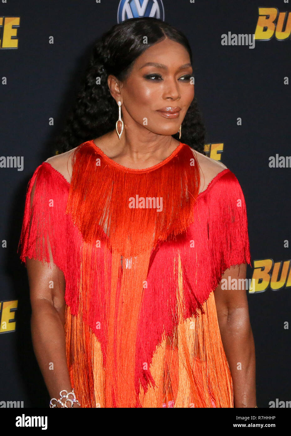 Hollywood, California, USA. 9th Dec, 2018. December 9, 2018 - Hollywood, California, U.S. - ANGELA BASSETT poses upon arrival for the Global Premiere of 'BUMBLEBEE' presented by Paramount Pictures at The Chinese Theatre. Credit: Alexander Seyum/ZUMA Wire/Alamy Live News Stock Photo