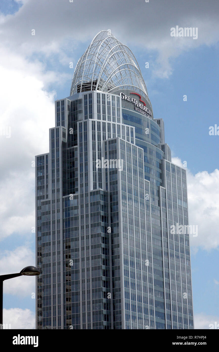 The Great American Tower at Queen City Square in Cincinnati Editorial Stock  Photo - Image of tall, cincinatti: 70616628