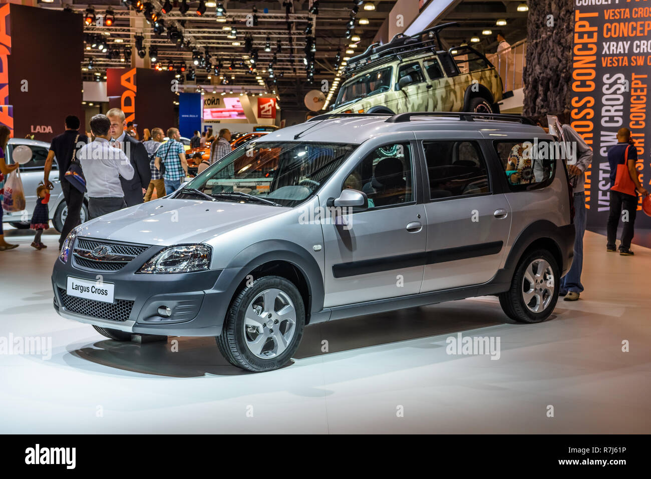 Lada largus cross hi-res stock photography and images - Alamy