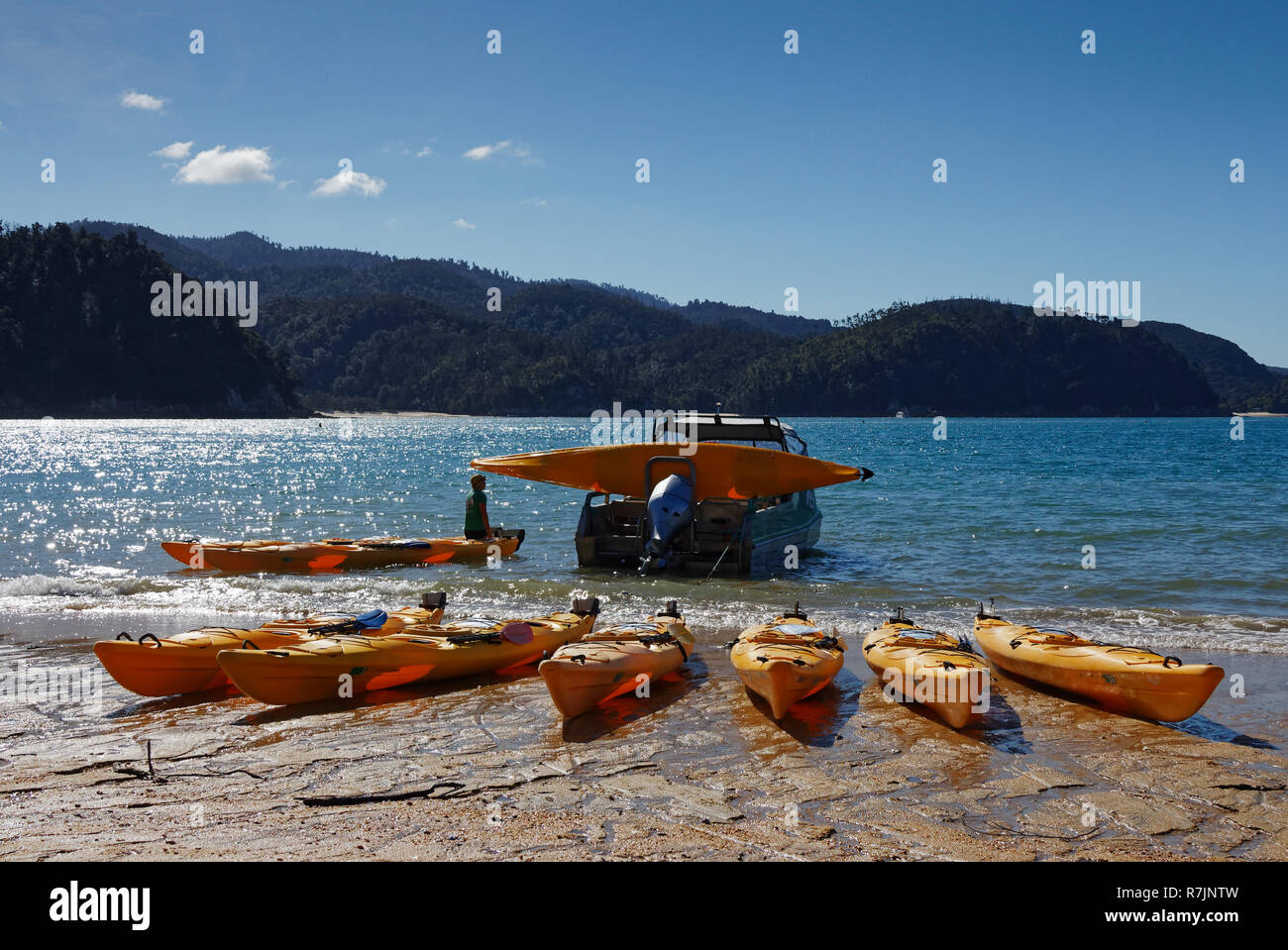 Sea kayak trail hires stock photography and images Alamy