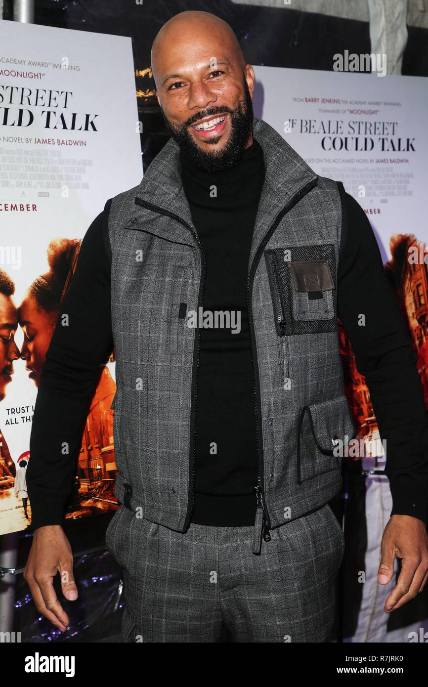 HOLLYWOOD, LOS ANGELES, CA, USA - DECEMBER 04: Actor/Rapper Common aka Lonnie Corant Jaman Shuka Rashid Lynn arrives at the Los Angeles Special Screening Of Annapurna Pictures' 'If Beale Street Could Talk' held at ArcLight Hollywood on December 4, 2018 in Hollywood, Los Angeles, California, United States. (Photo by Image Press Agency) Stock Photo