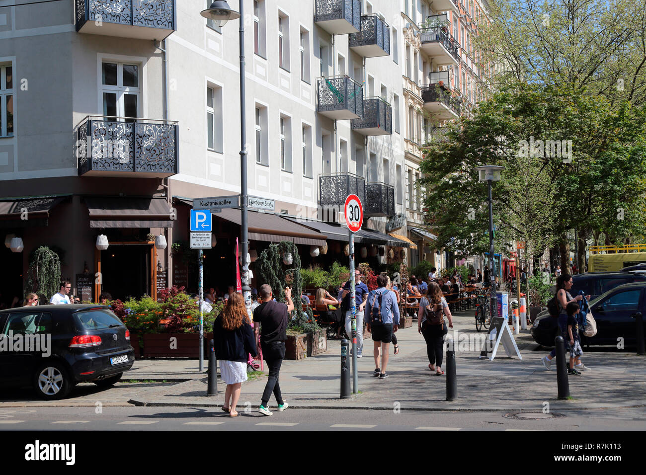 Kastanienallee Berlin Stock Photos & Kastanienallee Berlin Stock Images ...