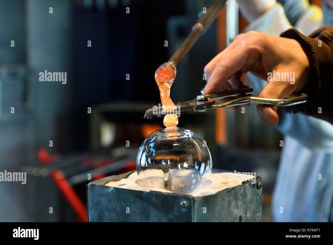 обнаружение стекла