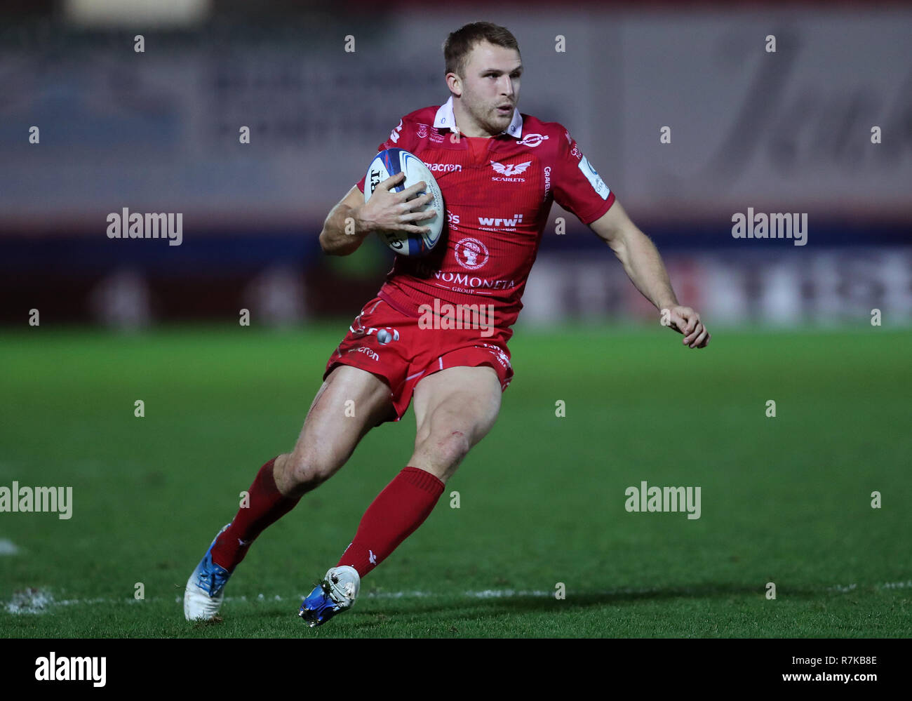 Scarlets Tom Prydie during Heineken Champions Cup, pool four match at Parc y Scarlets, Llanelli. PRESS ASSOCIATION Photo. Picture date: Friday December 7, 2018. See PA story RugbyU Scarlets. Photo credit should read: David Davies/PA Wire. RESTRICTIONS: Editorial use only. No commercial use. Stock Photo