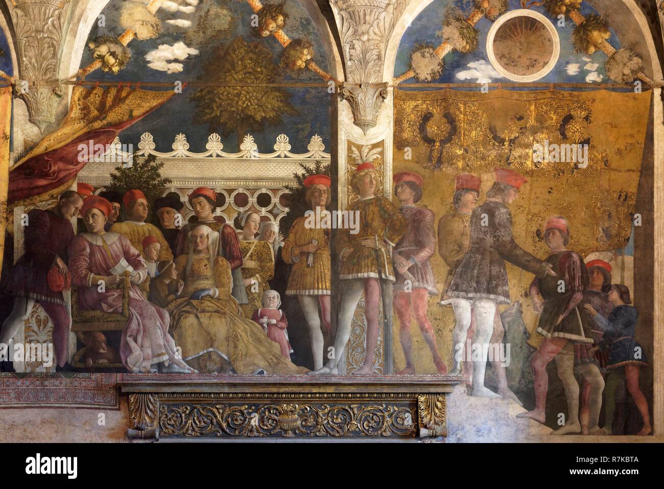 Italy, Lombardy, Mantua (Mantova), listed as World Heritage by UNESCO, the Palazzo Ducale, famous residence of the Gonzaga family, the San Giorgio castle (Castello di San Giorgio), Grooms' Room (Camera Degli Sposi), work painted by Andrea Mantegna between 1465 et1474, the complete Gonzague family celebrates the nomination of the first cardinal of the house Stock Photo