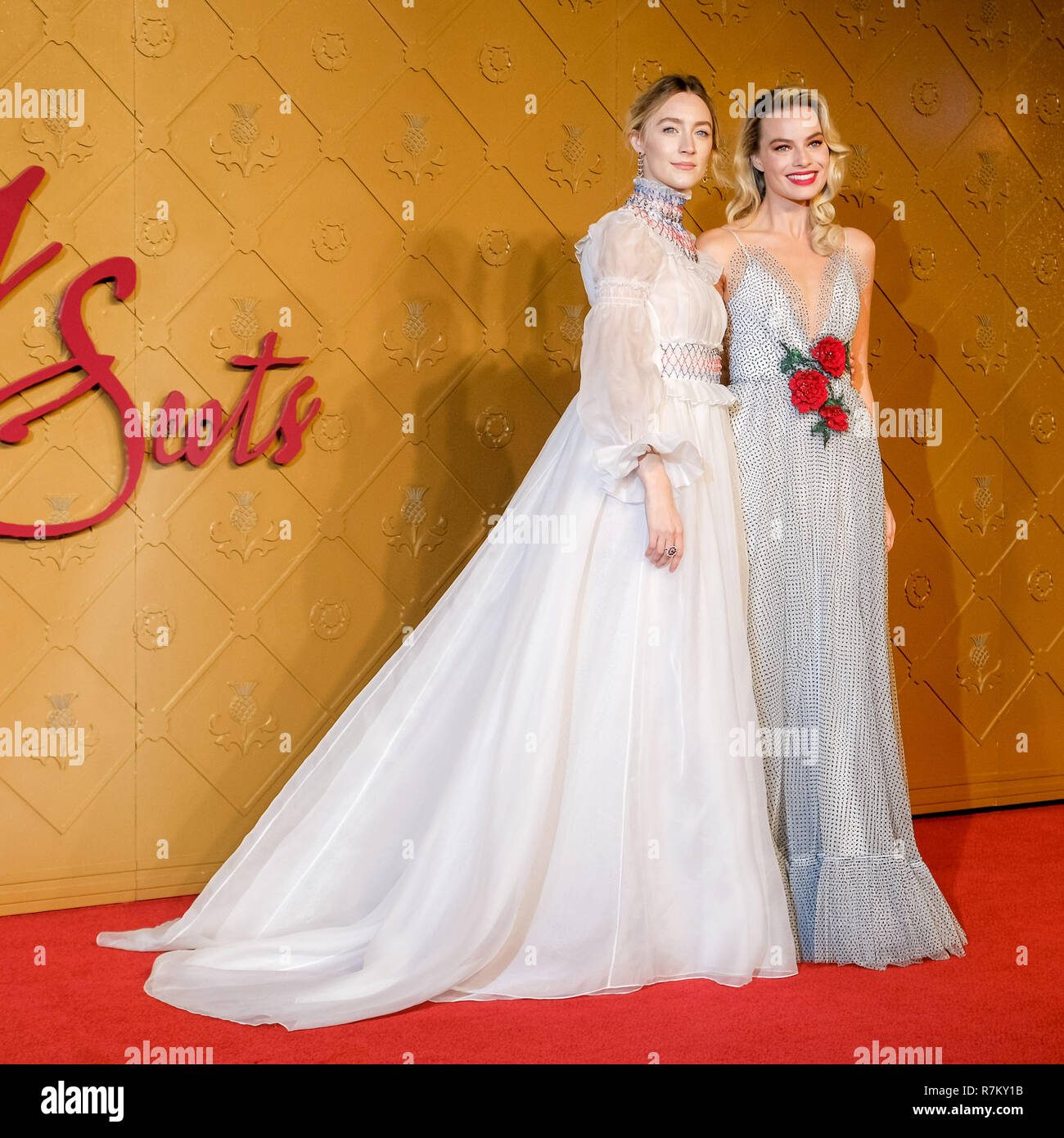 London Uk 10th Dec 2018 Saoirse Ronan And Margot Robbie At Mary