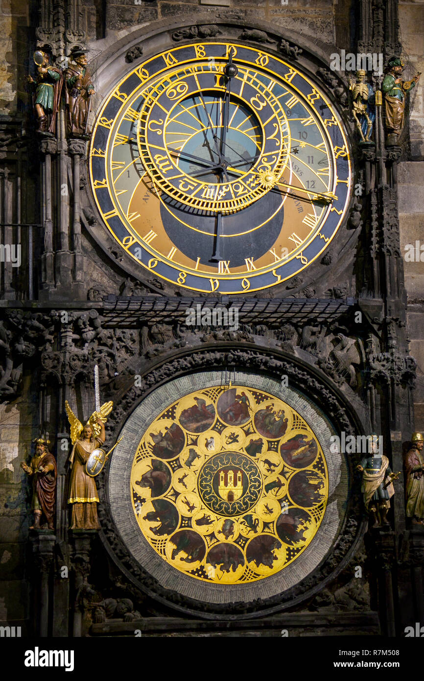 PRAGUE, CZECH REPUBLIC - FEBRUARY 20, 2013: astronomic clock in the Old Square Town during the snowfall by night Stock Photo