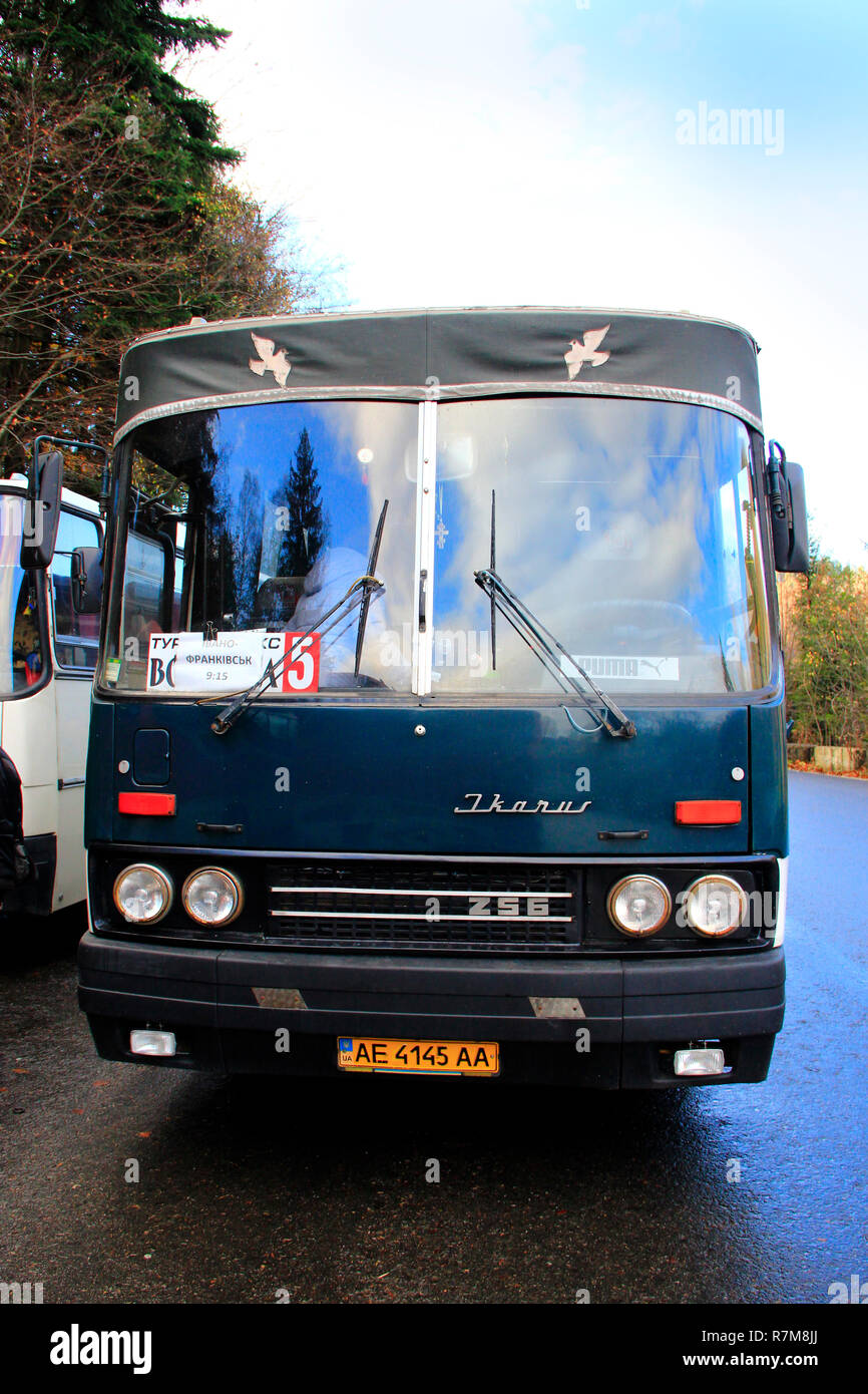 Bus Icarus front view. Front view of bus Ikarus. Hungarian transport.  Passenger transportation Stock Photo - Alamy