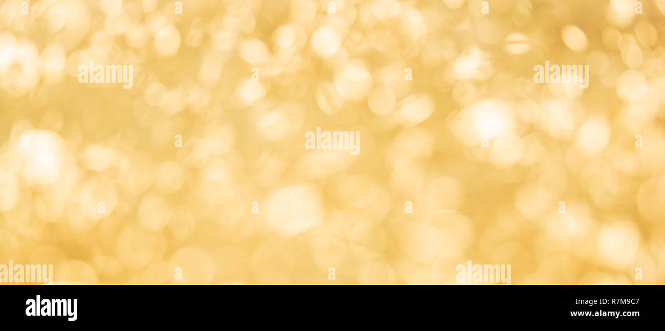 Light gold bokeh foreground hi-res stock photography and images - Alamy