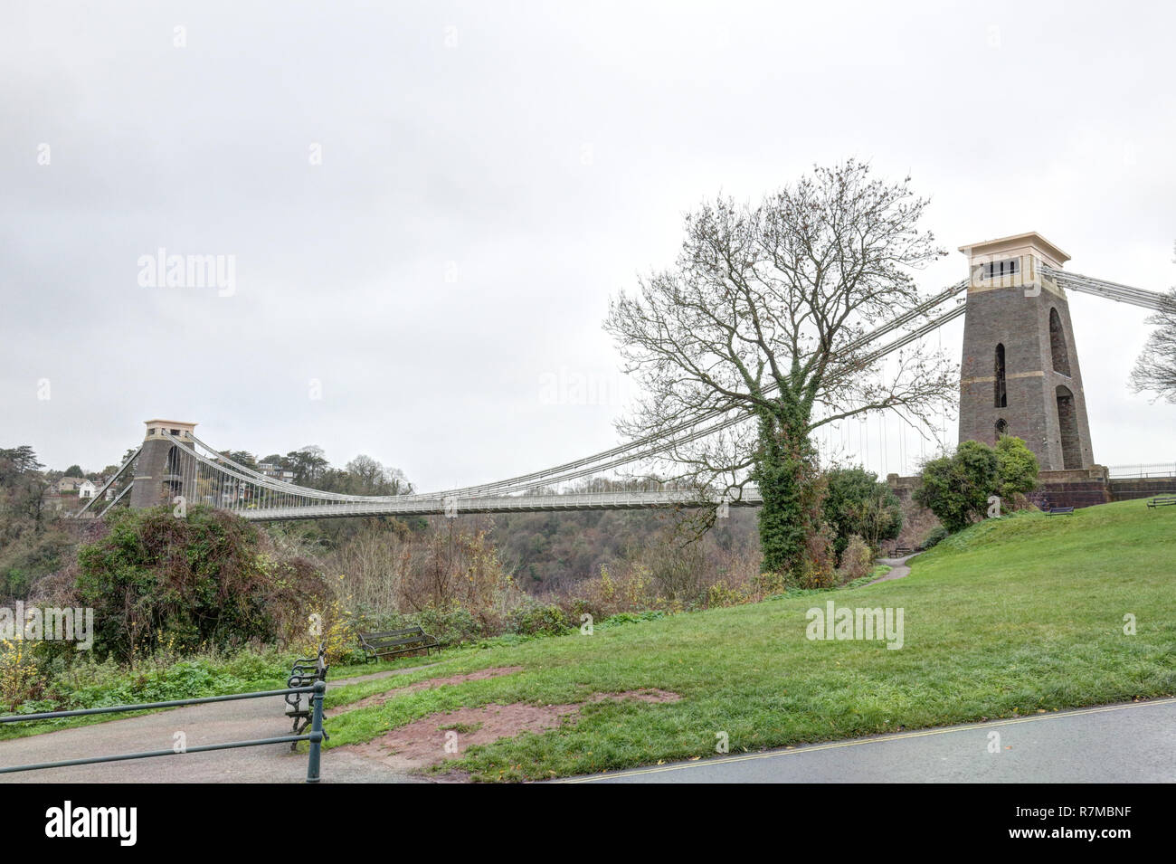 A full view, from the Avon Gorge park, of the Clifton Suspension Bridge over the Avon river in Bristol, United Kingdom Stock Photo