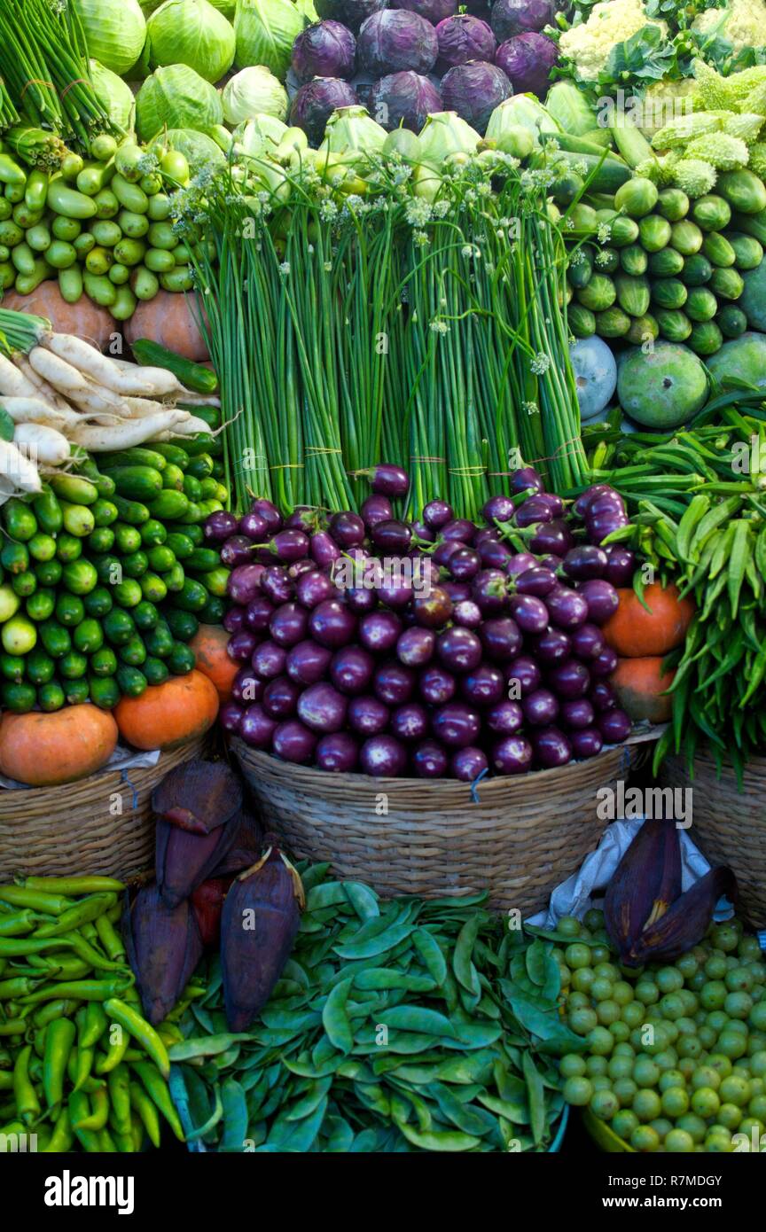 India, Kerala state, Kochi, thé vegetable market Stock Photo Alamy