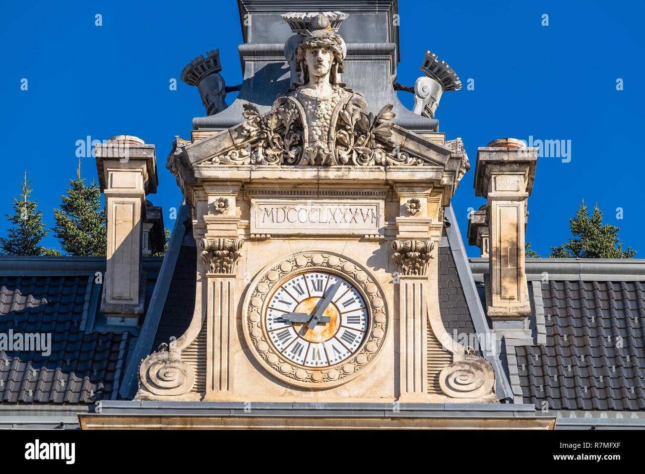 Verdun square hires stock photography and images Alamy