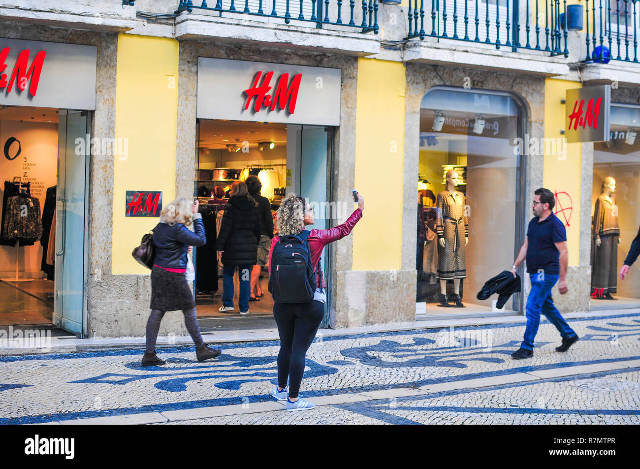 H & M store Lisbon Portugal Stock Photo - Alamy