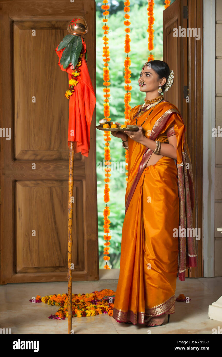 Aggregate more than 128 maharashtra dress drawing latest - seven.edu.vn