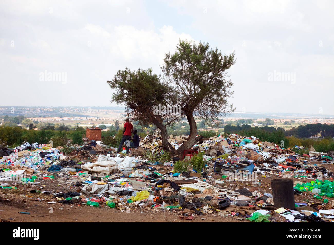 The Mooiplaas rubbish dump, home to hundreds of homeless families, Gautang, Johannesburg; South Africa Stock Photo