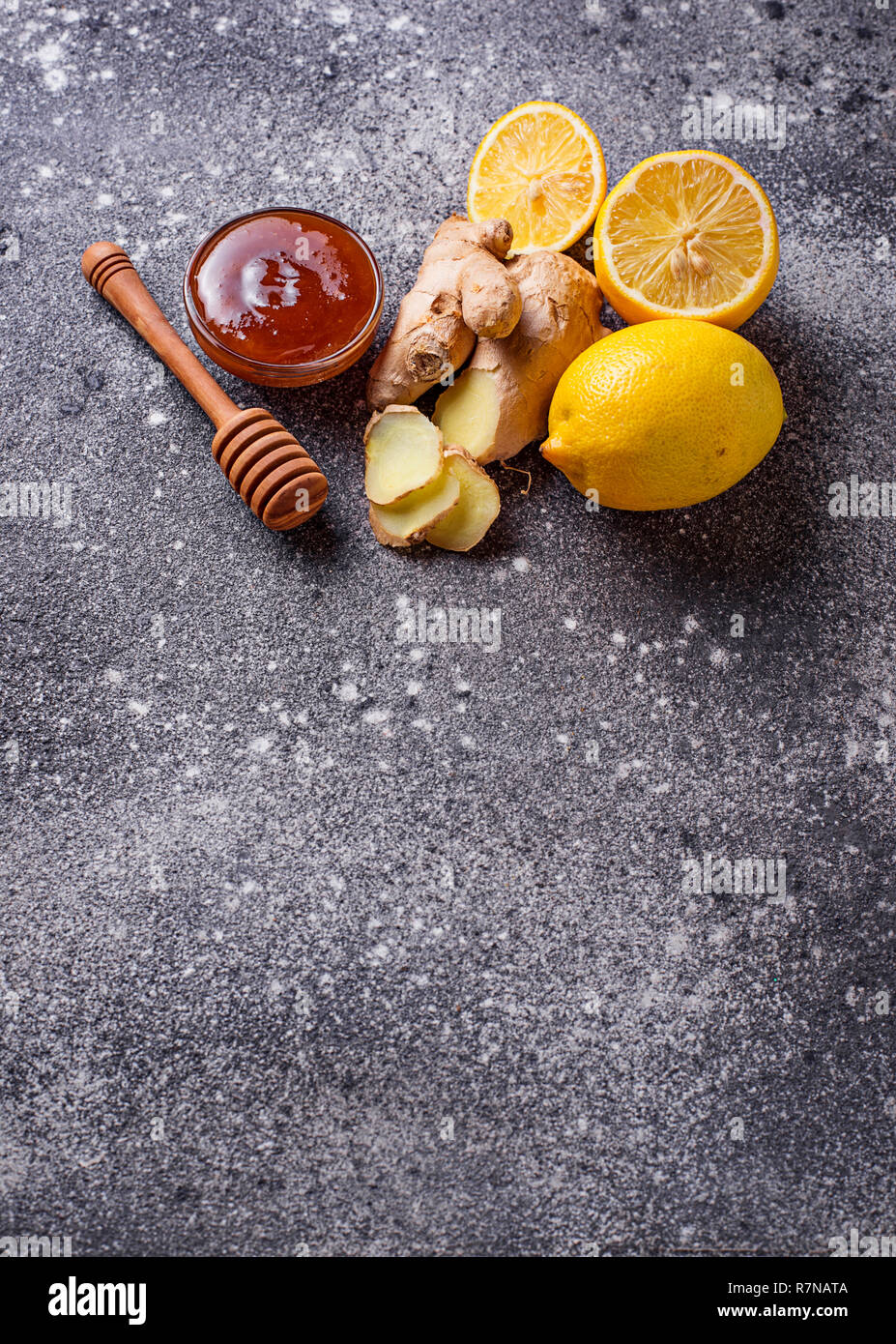 Lemon, ginger and honey. Natural cough and flu remedies Stock Photo Alamy