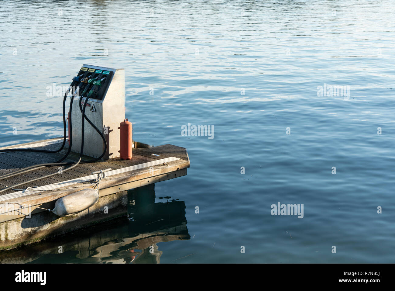 Gear pump hires stock photography and images Alamy