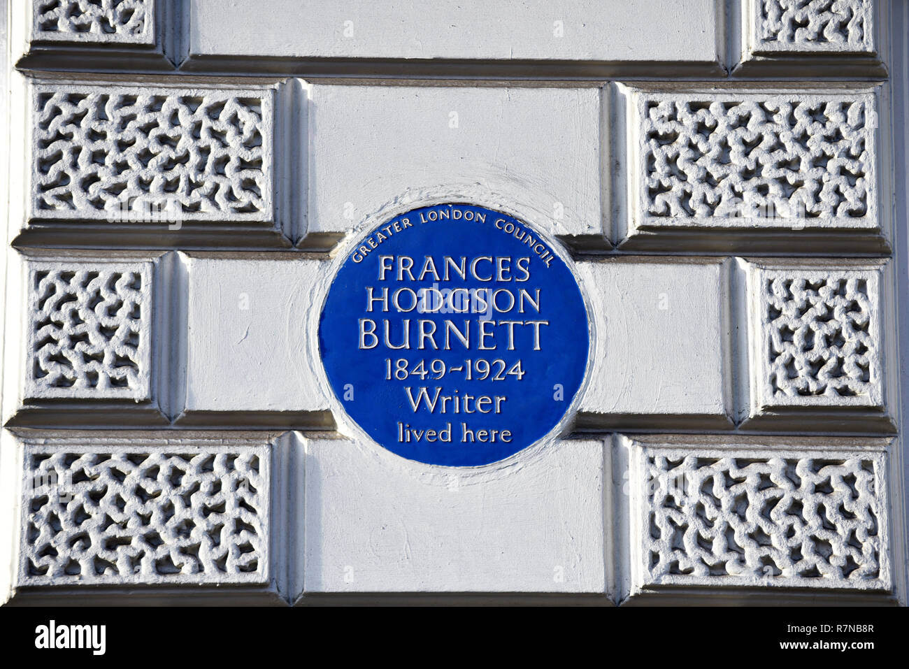 Blue plaque for Frances Hodgson Burnett novelist and playwright, best known for children's novels like Little Lord Fauntleroy The Secret Garden Stock Photo