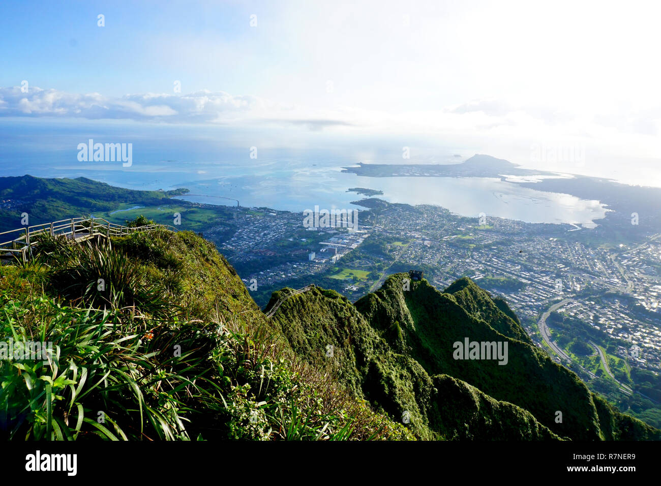 Stairway to Heaven (Haiku Stairs) Oahu, Hawaii Stock Photo