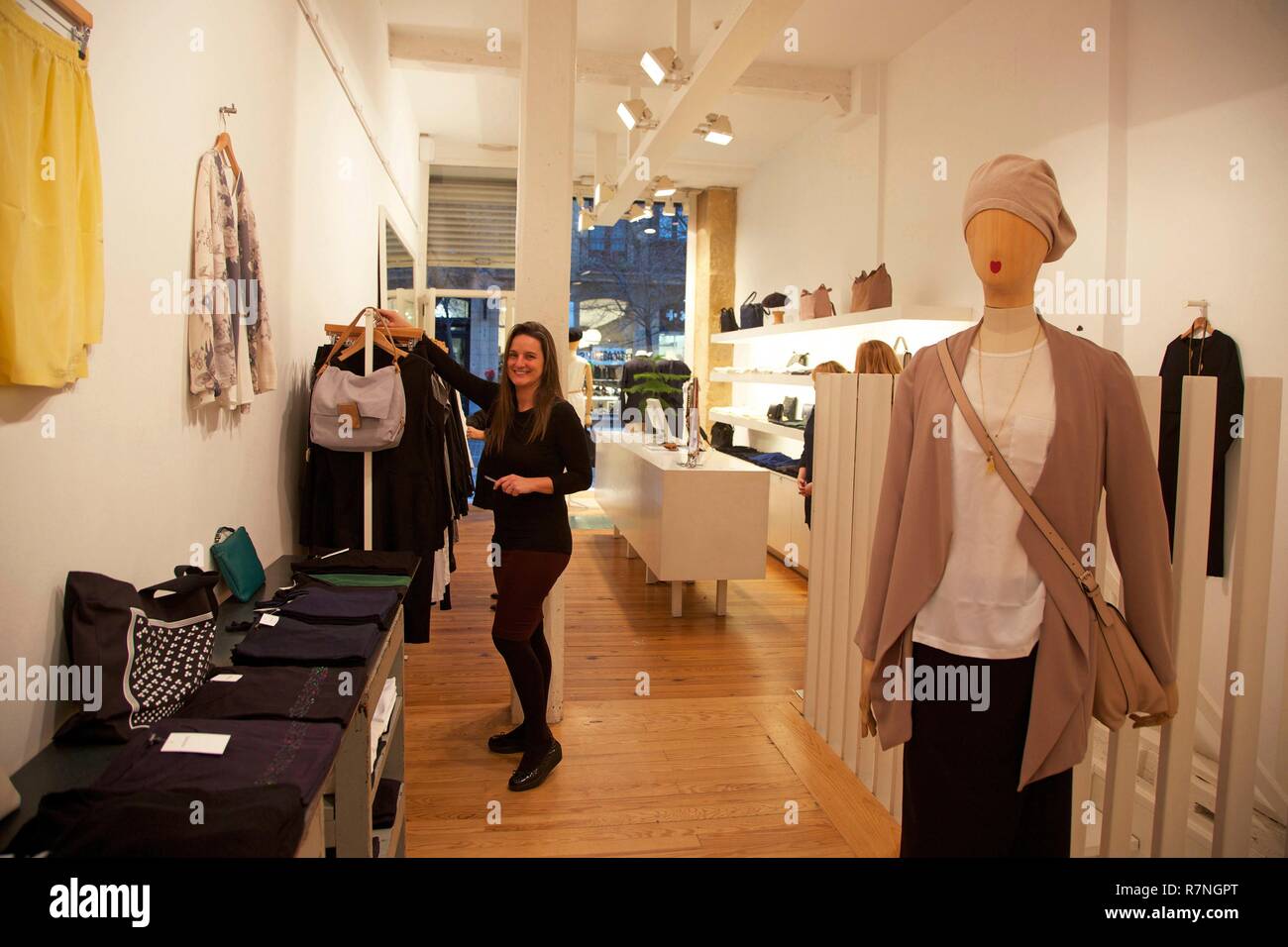 Spain, Basque country, San Sebastian, Shopping in a chic women's ...