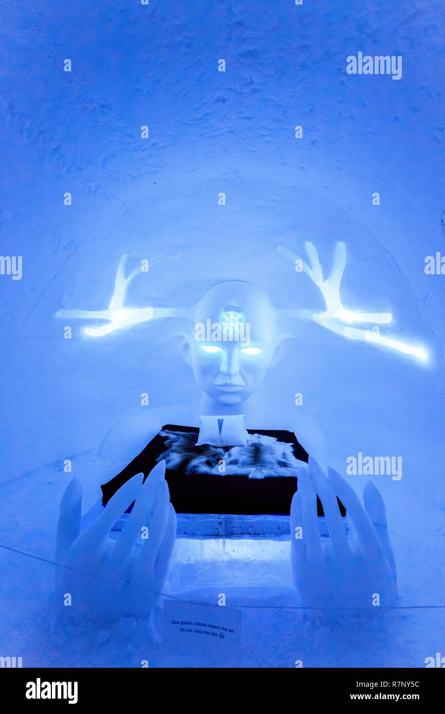 Sweden, Lapland, region listed as World Heritage by UNESCO, Norrbotten County, Kiruna Region, Ephemeral Ice Hotel Jukkasjarvi, Queen of the North Room designed by Emilie Steele and Sebastian Dell Uva Stock Photo