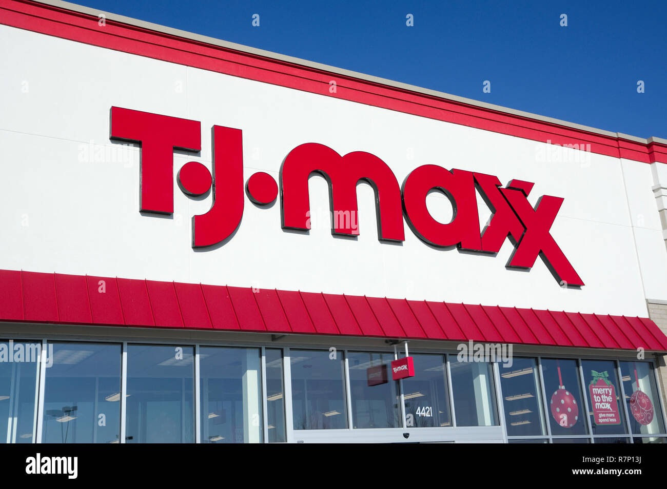 T J Maxx logo sign on store front Stock Photo