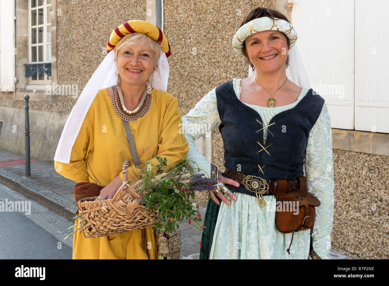 France, Calvados, Bayeux, Bayeux Medieval Festival, women in costume Stock Photo