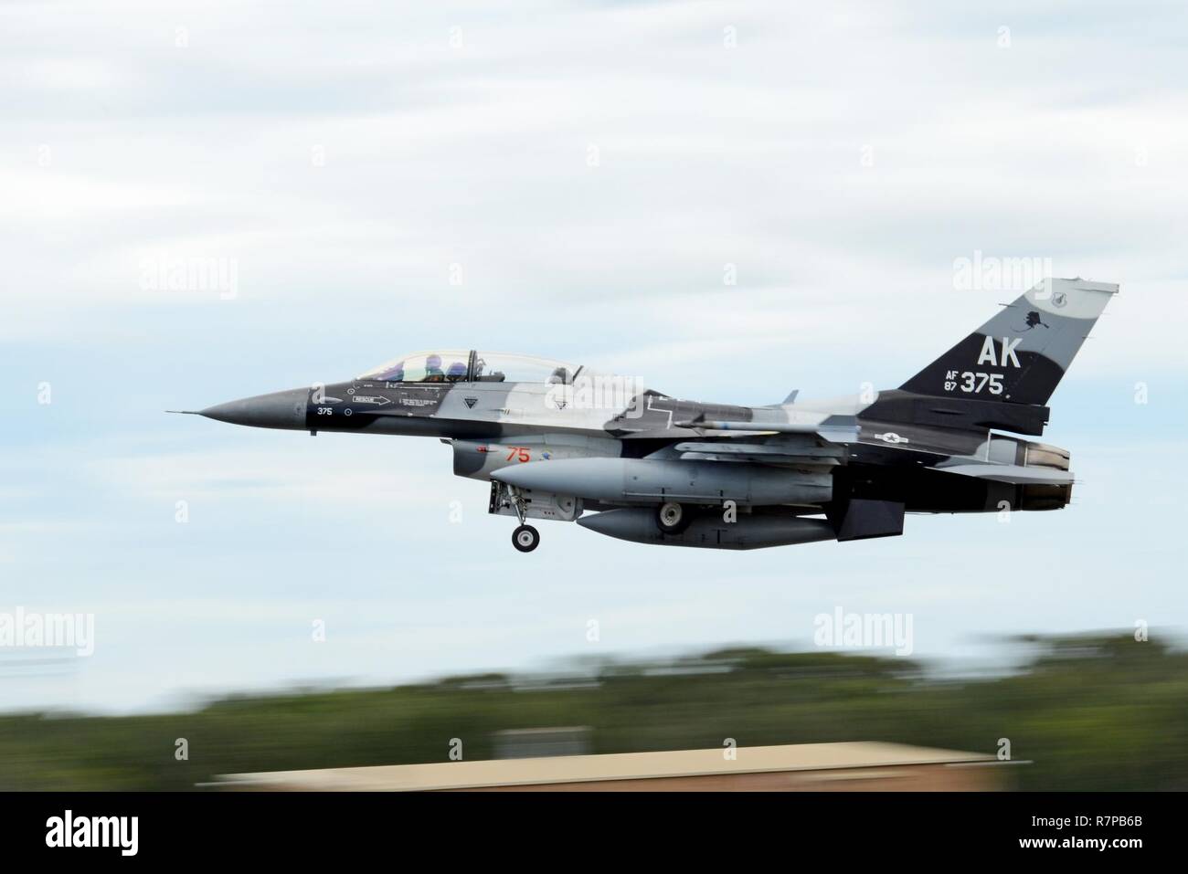 F 16 aggressors hi-res stock photography and images - Alamy