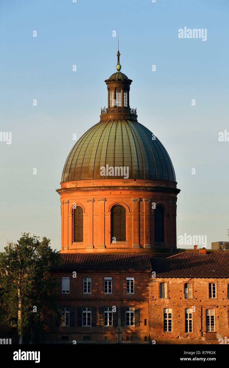 France, Haute Garonne, Toulouse, Garonne banks, dome of Saint Joseph de la Grave Hospital Stock