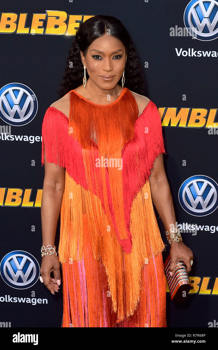 Angela Bassett at the world premiere of the movie 'Bumblebee' at the TCL  Chinese Theater. Los Angeles, 09.12.2018 | usage worldwide Stock Photo -  Alamy