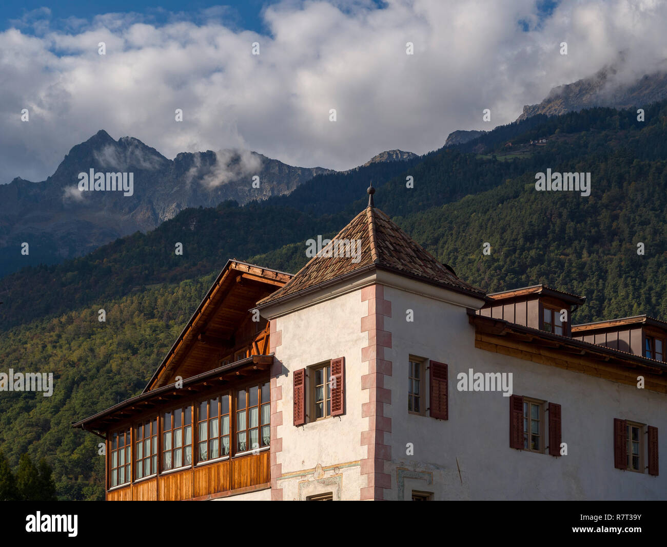 Pub Zur blauen Traube, Lagundo near Merano, Region South Tyrol-Bolzano, Italy, Europe Stock Photo