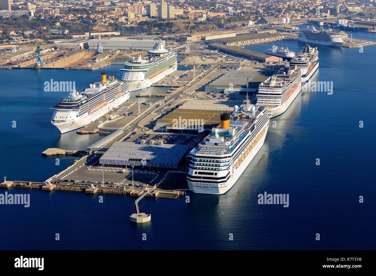 France, Bouches du Rhone, Marseille, Grand Port Maritime, Mole Leon Gourret,  cruise terminal, cruise ship (aerial view Stock Photo - Alamy