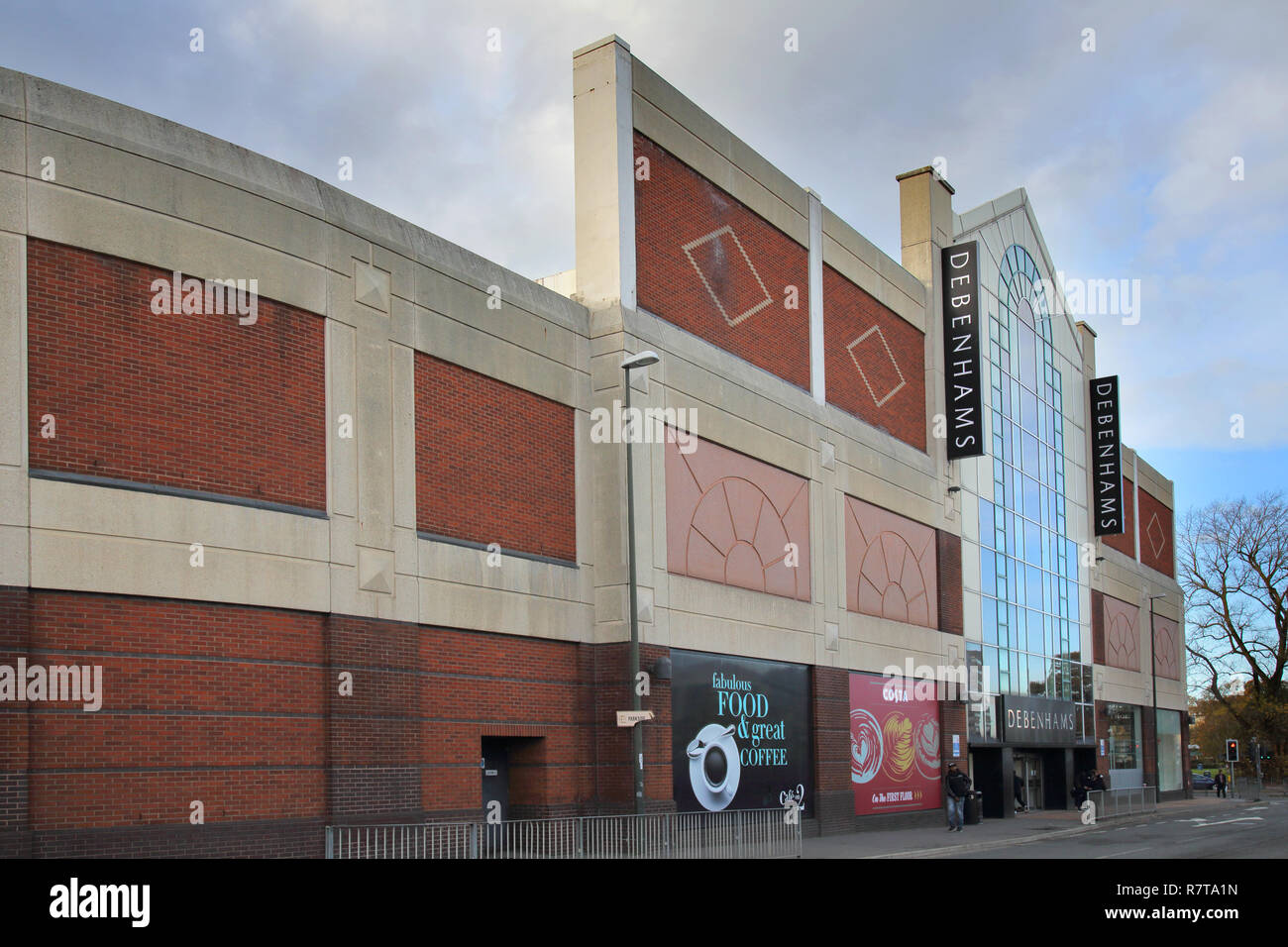the county mall shopping centre in crawley west sussex Stock Photo Alamy