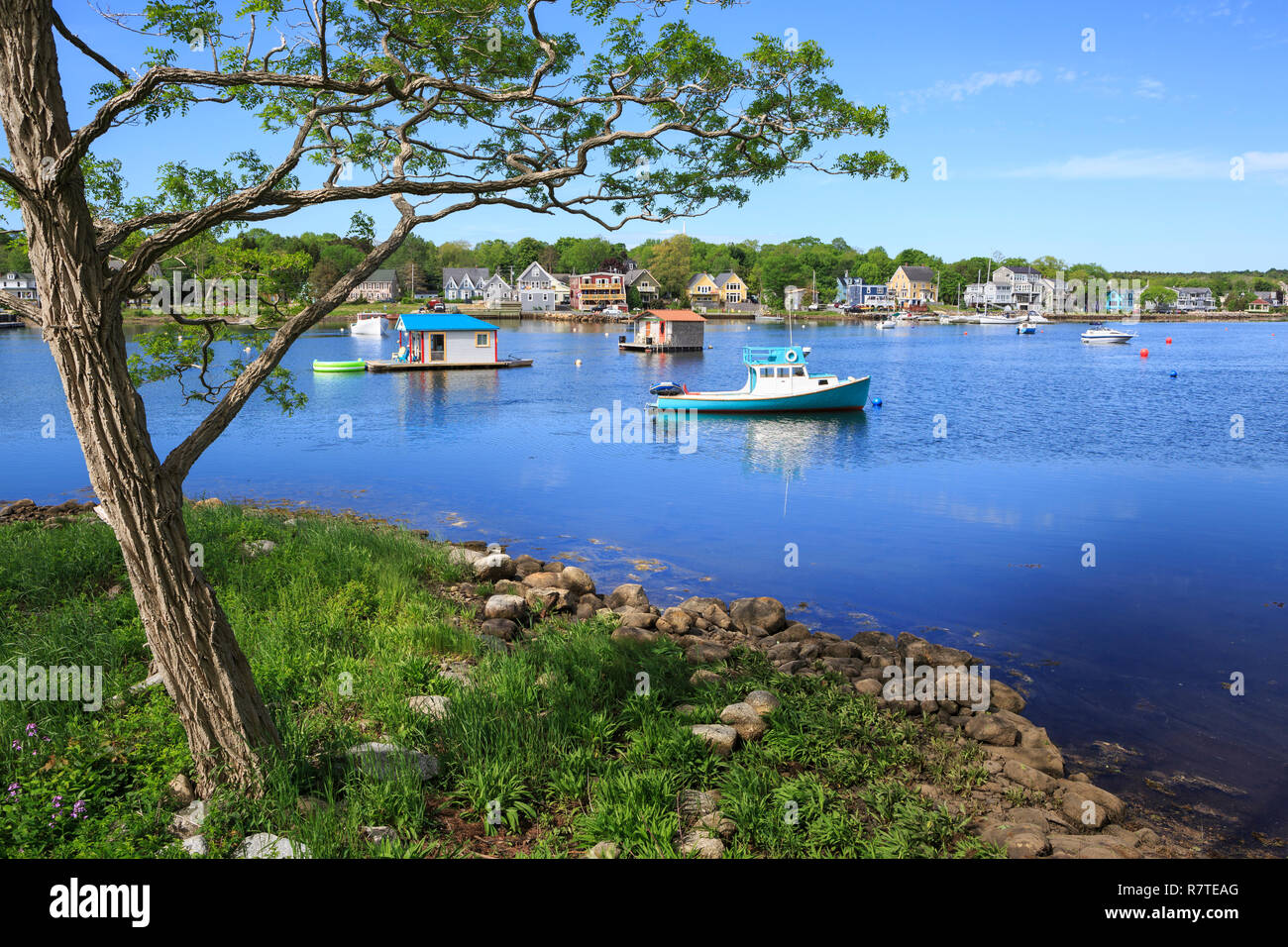 Coastline of the city of Mahone Bay located on the northwest shore of Mahone Bay along the South Shore of Nova Scotia in Lunenburg County, Canada Stock Photo