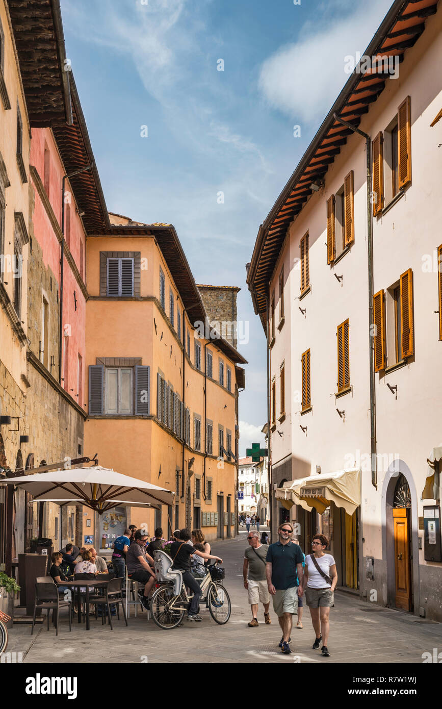 Sidewalk cafe at Via XX Settembre in Sansepolcro, Tuscany, Italy Stock Photo