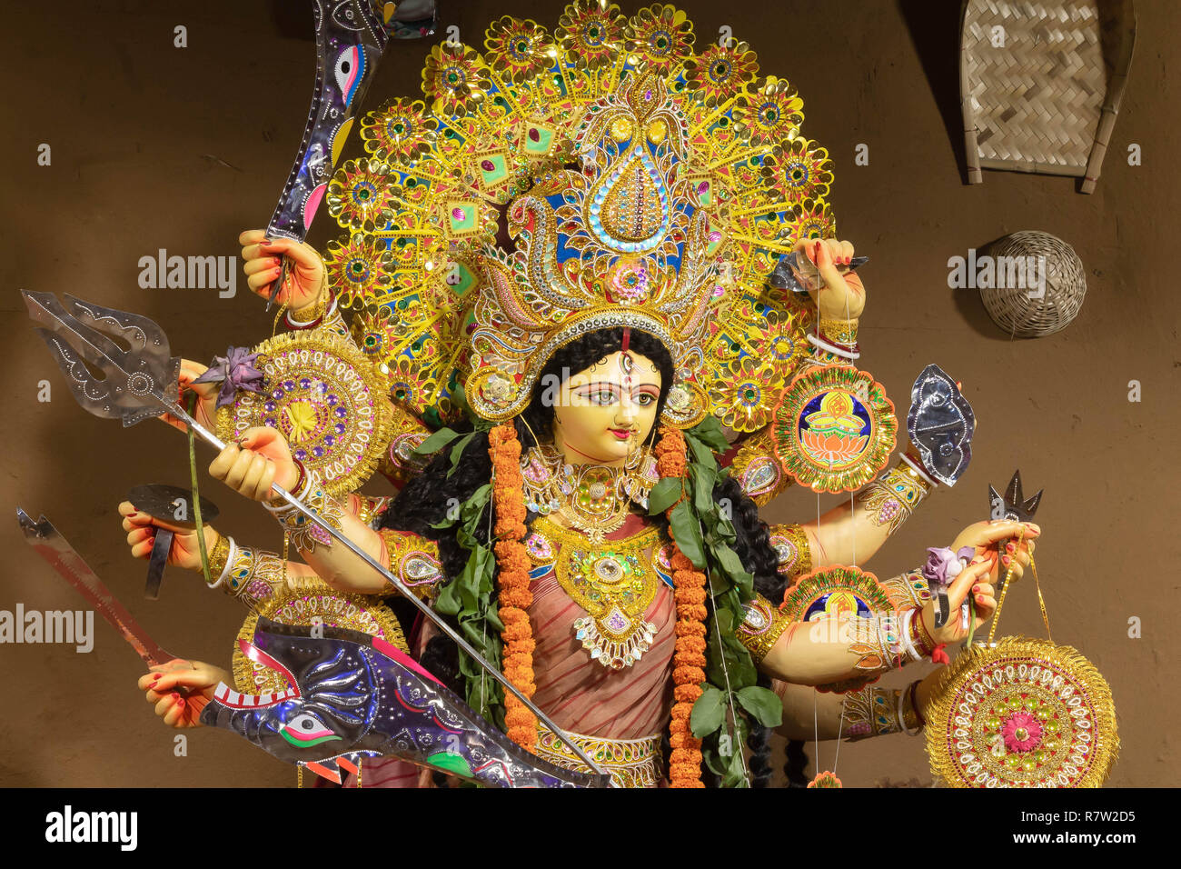 C-Pocket,Sanskritik Parishad,Sarita Vihar,New Delhi ,DT-15 Oct 2018.A View Of Durga Idiol In Puja Pandal Stock Photo