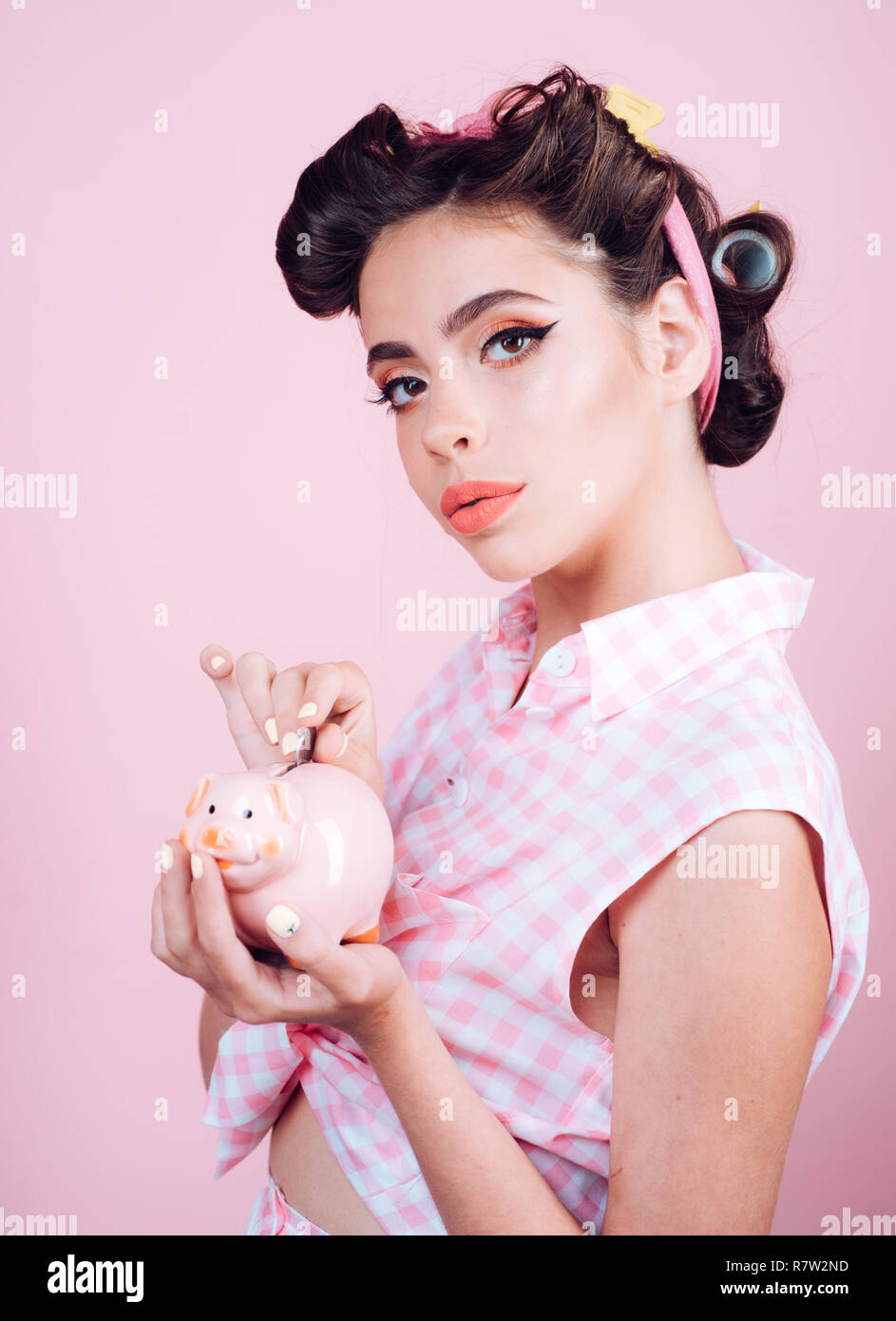 Loan Money Housewife Pin Up Woman With Trendy Makeup Pinup