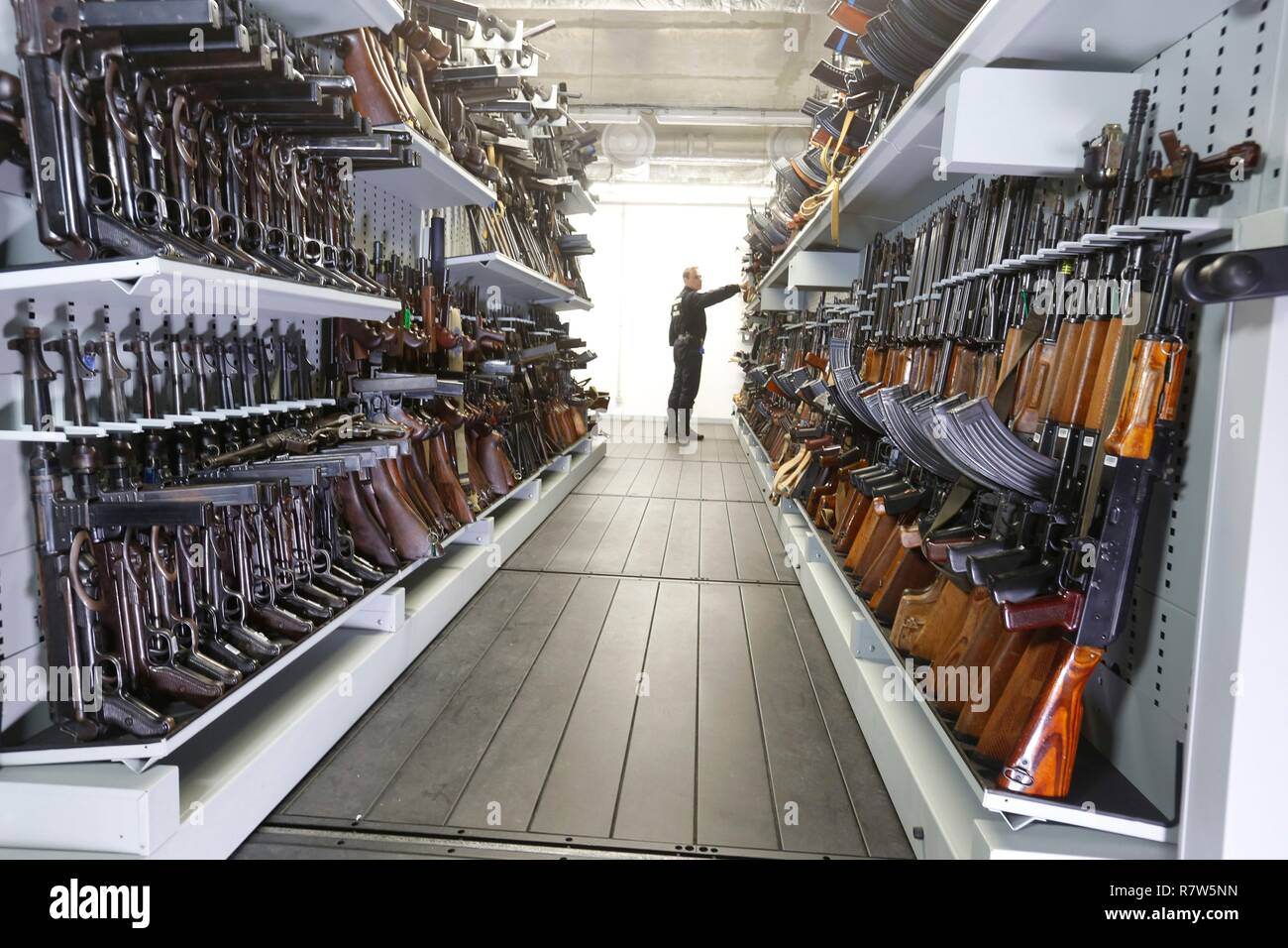 Ballistics forensic hires stock photography and images Alamy