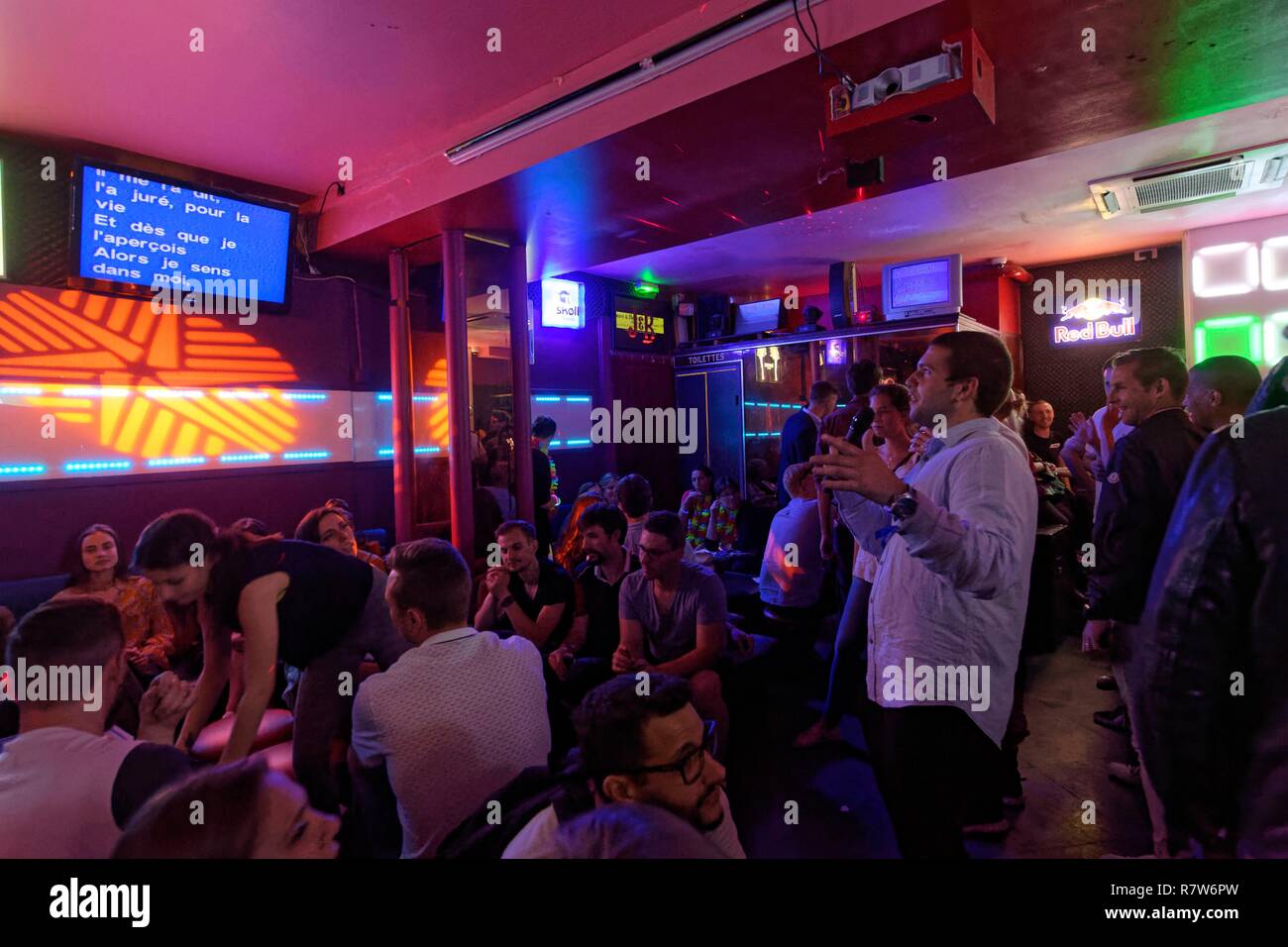 Karaoke bar hi-res stock photography and images - Alamy
