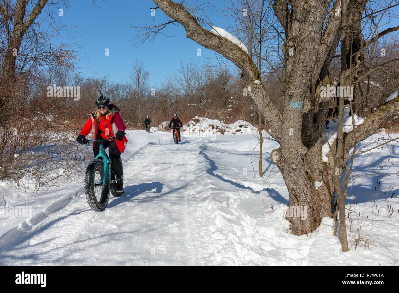 Fat bike canada hires stock photography and images Alamy