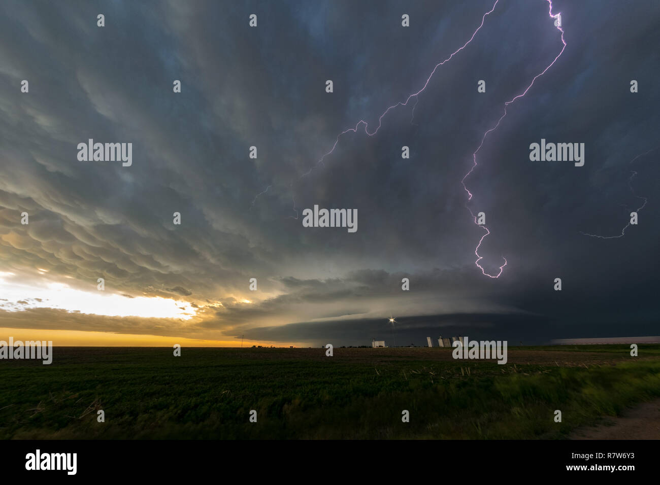 Structure of a rotating storm with lightning near the border of Kansas and Colorado Stock Photo