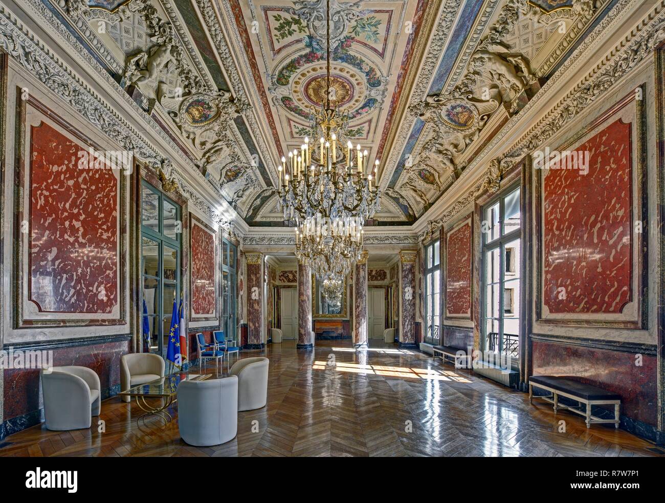 Ministère De La Justice - Hôtel De Bourvallais