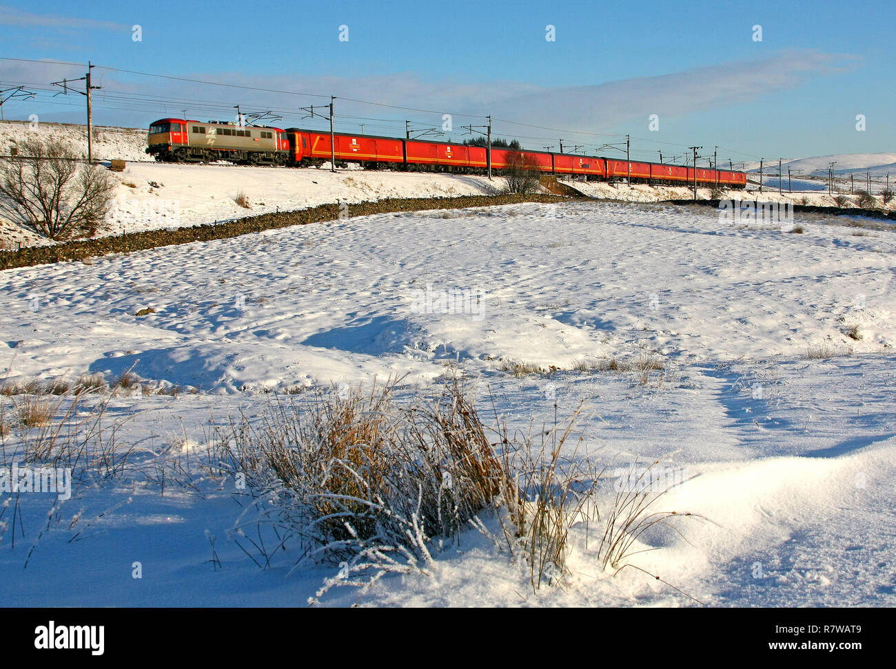 Class 325 hi-res stock photography and images - Alamy